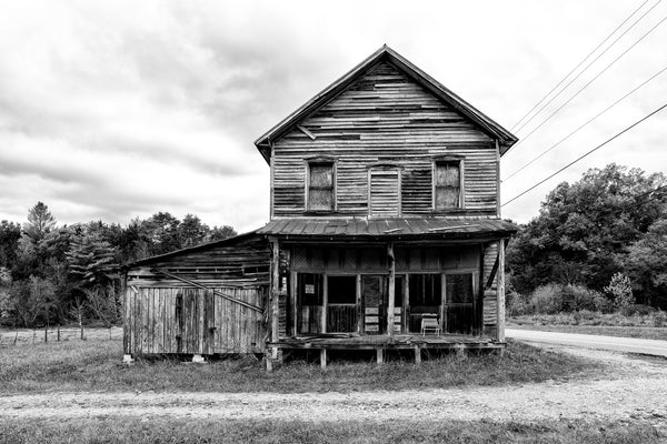 Black and white photograph of the historic Hamilton-Lay General Store, built by Alexander Lafayette "Fate" Hamilton (probably in 1875 although some sources claim 1840) at Hamilton Crossroads in the hills of Union County, Tennessee.