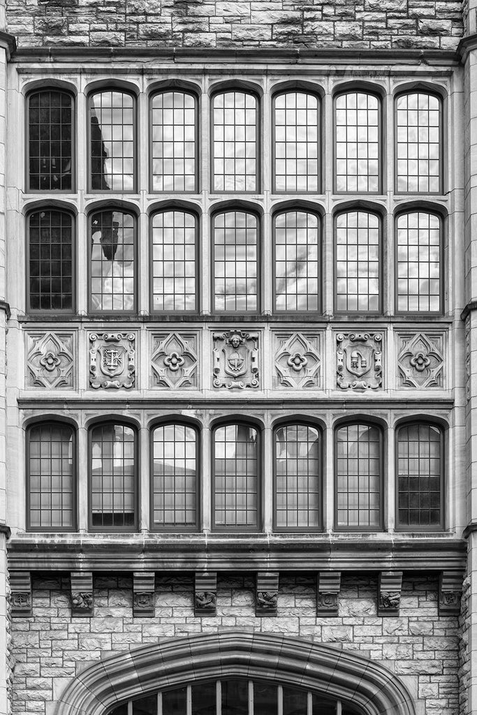 Black and white photograph of the front elevation of Nashville's historic Hume-Fogg High School, which is still a magnet school, but merged from two schools in 1912 from roots that go back to 1855. Hume-Fogg's notable alumni include the late entertainer Dinah Shore and 1950s pin-up model Bettie Page.