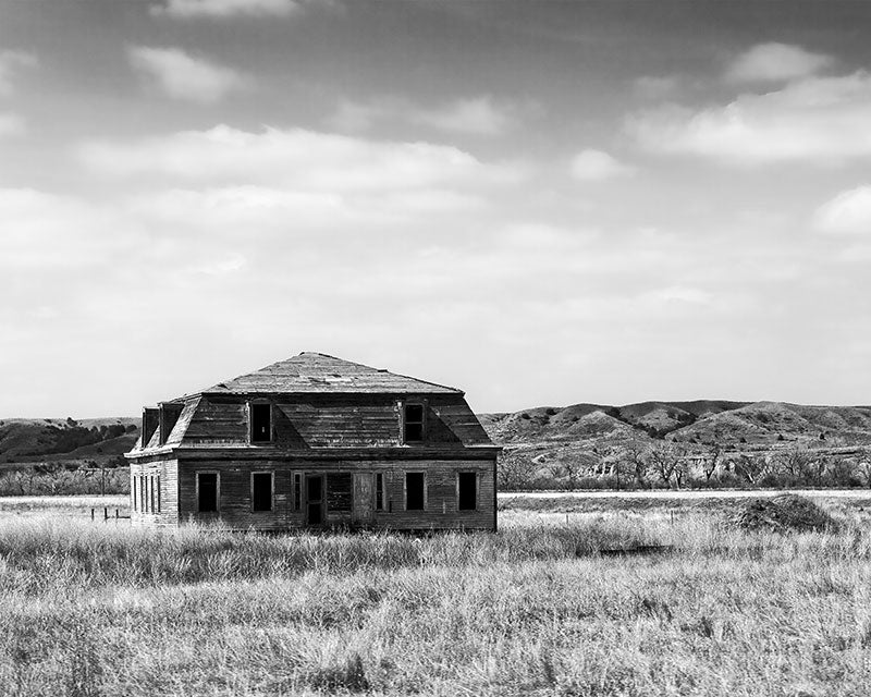 Black and white photograph of a final standing officer's quarters from 1880s-era Fort Keogh outside Miles City, Montana.