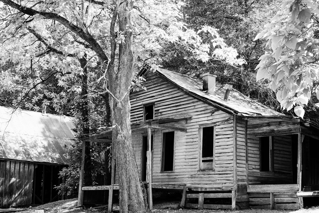 New work: Black and white photographs of an abandoned ghost town