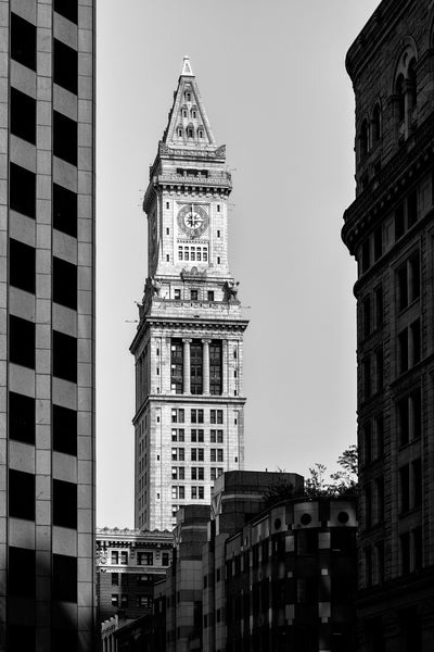Black and white photograph of the Custom House Tower, built in 1915 in Boston's Financial District.