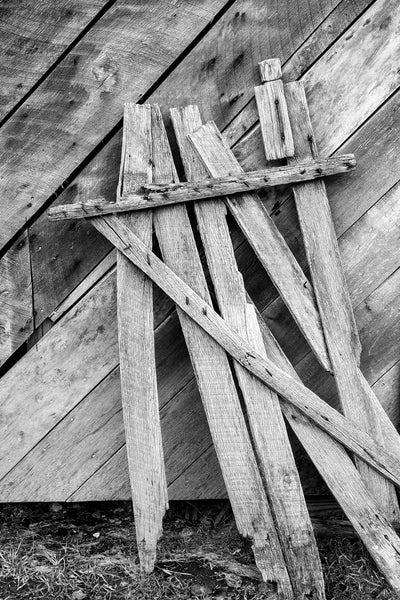 Black and white detail photograph of the exterior of the abandoned 1890s Jimmy Davis farmhouse at Dog Cove, Tennessee.
