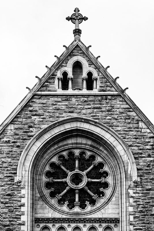Black and white architectural photograph of the the exterior of the historic Christ Church in Nashville, Tennessee.