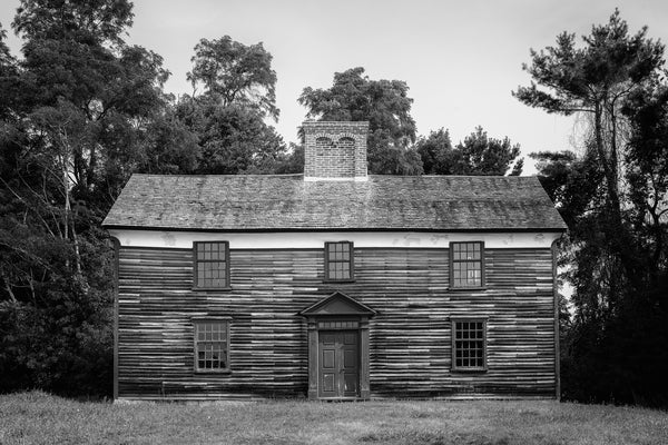 Black and white photograph of the historic house of Captain William Smith, built in 1692 on the old Lexington and Concord Road in Massachusetts.